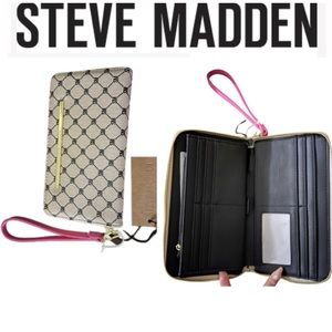 NEW Steve Madden BZip-Lo Pink Multi Logo Z/A Wallet